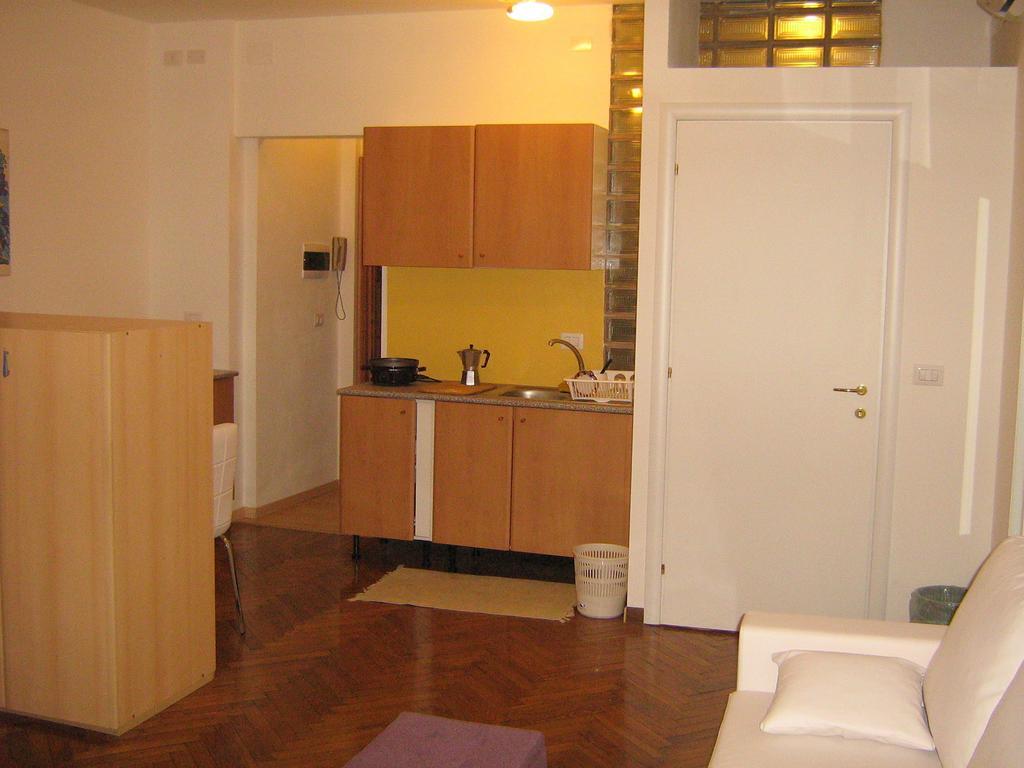 Flat In Milan 1 Apartment Room photo